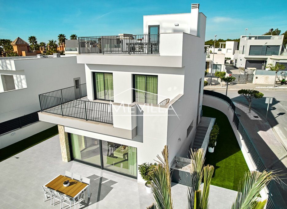 Obra nueva - Chalet / Villa - San Miguel de Salinas