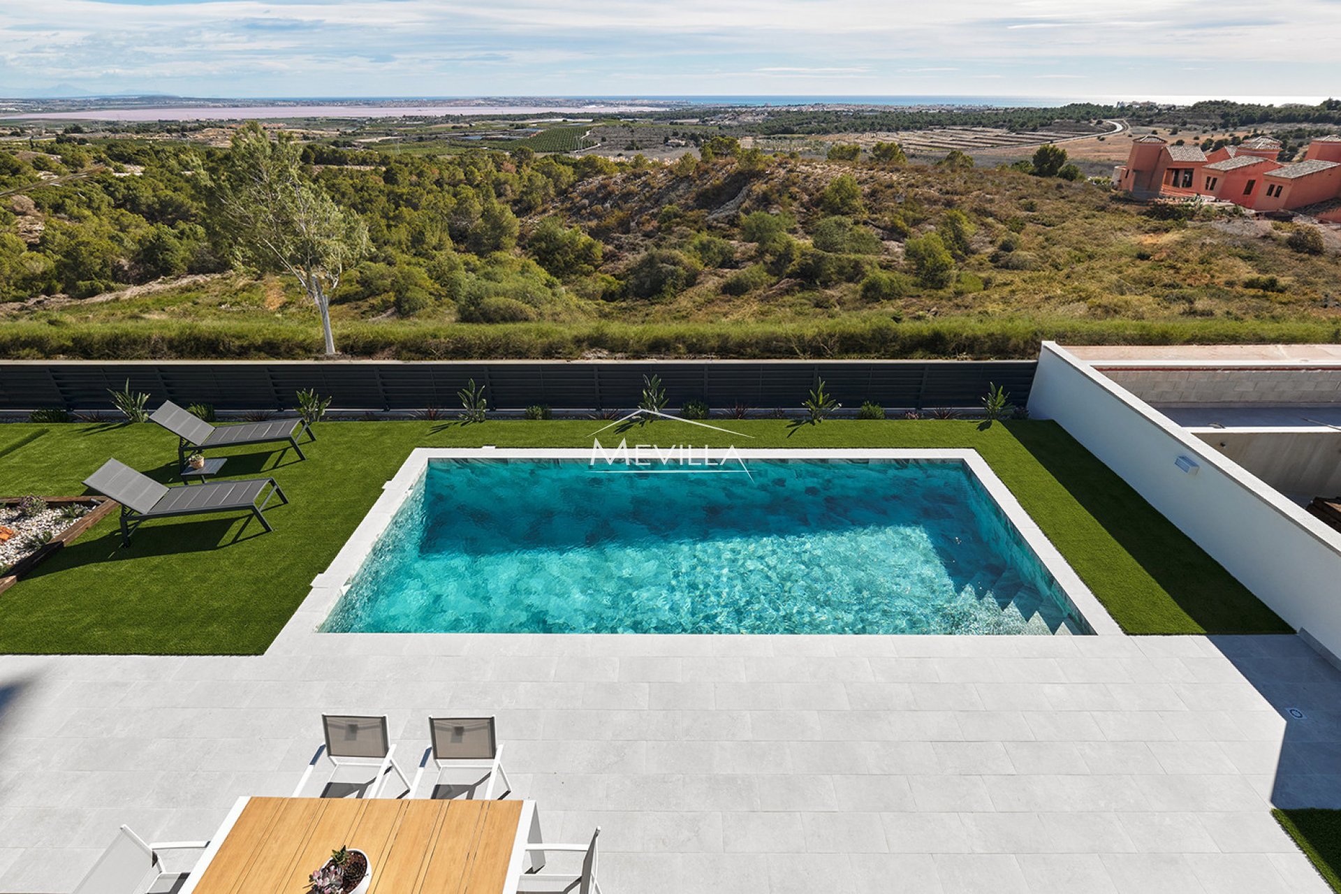 Obra nueva - Chalet / Villa - San Miguel de Salinas