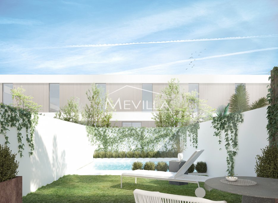  -  - Pilar de la Horadada