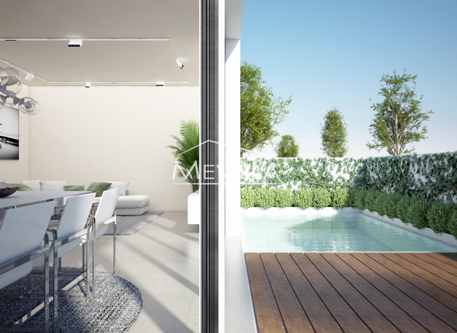  -  - Pilar de la Horadada