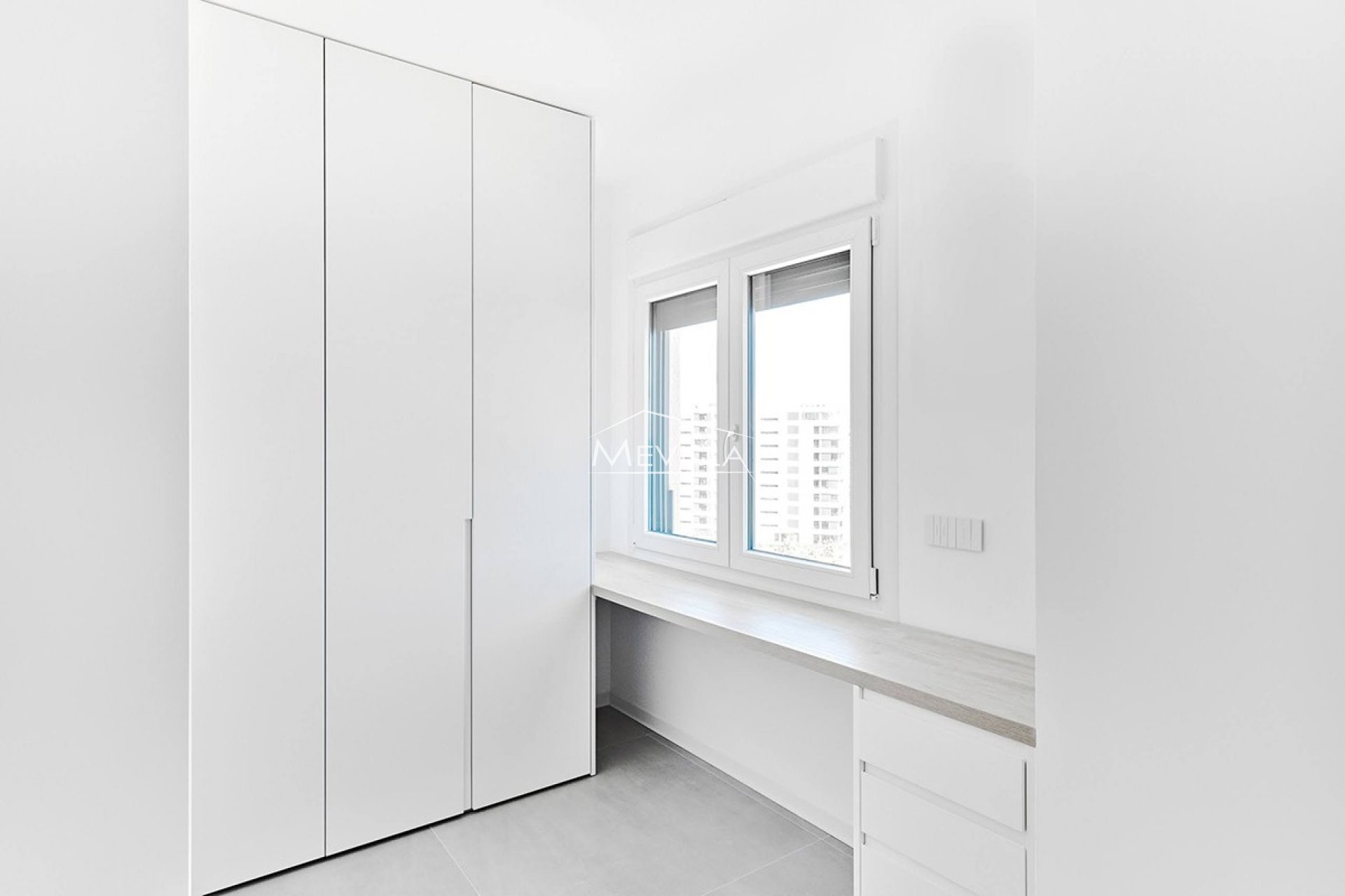 Primera Linea solo - Piso / Apartamento - Orihuela Costa - Punta Prima