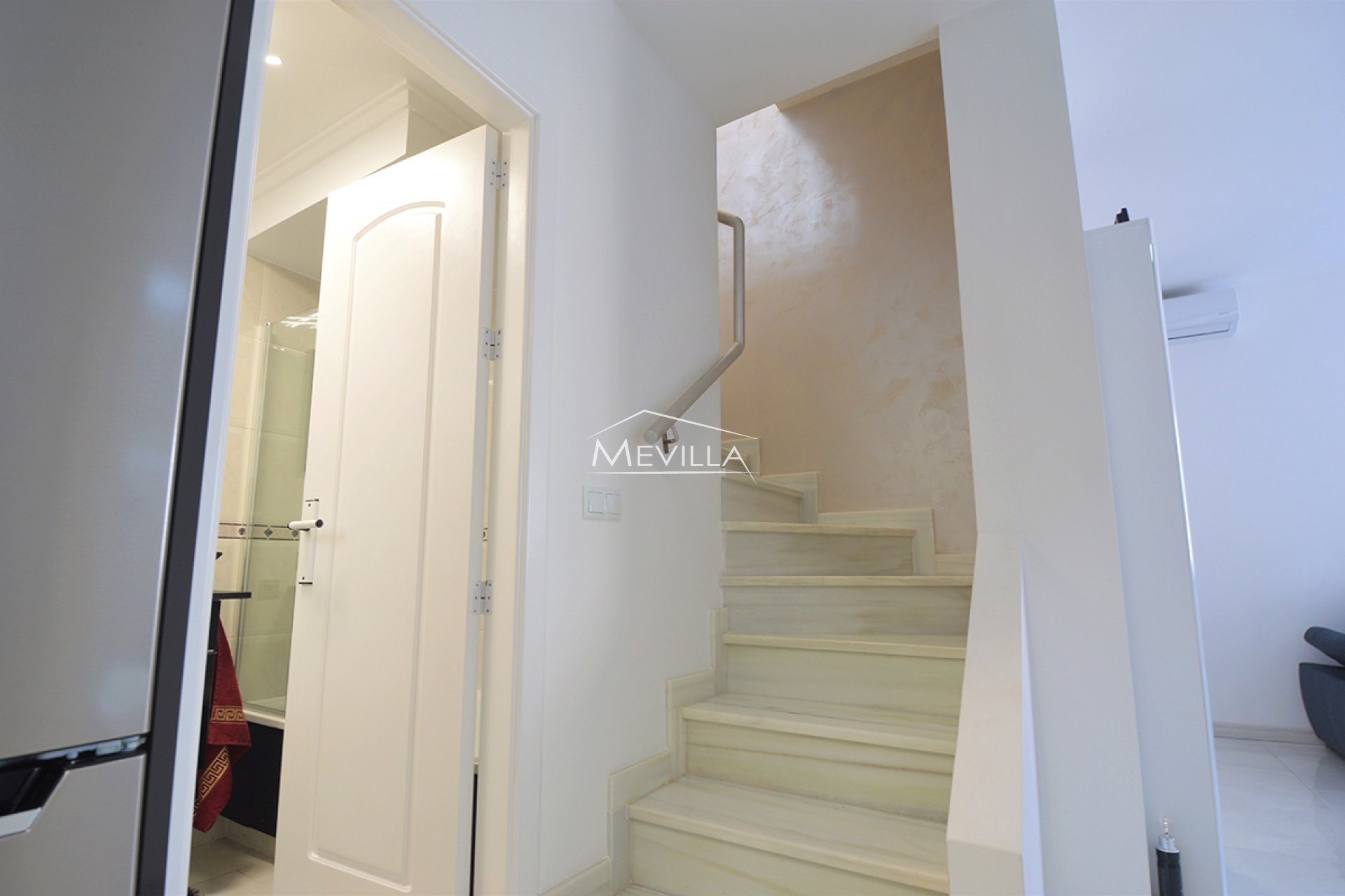 Resales - Apartment - Torrevieja - La Mata