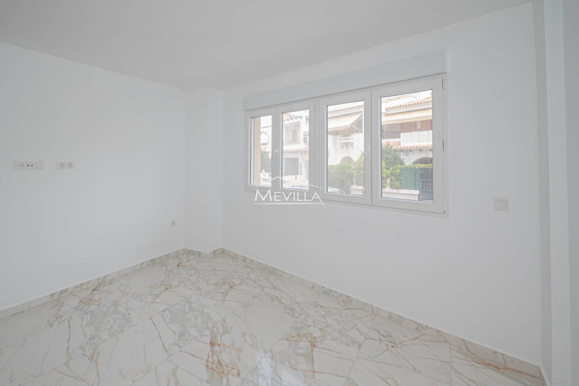 Resales - Apartment - Torrevieja