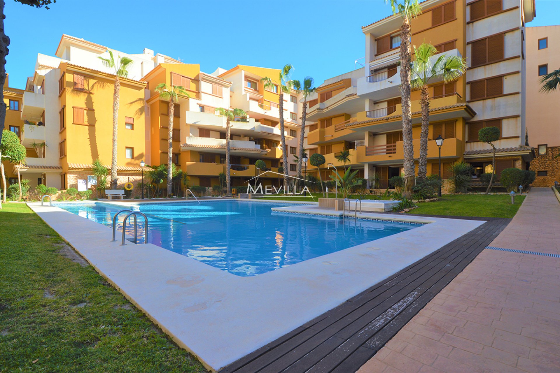 Resales - Flat / Apartment - Orihuela Costa - Punta Prima