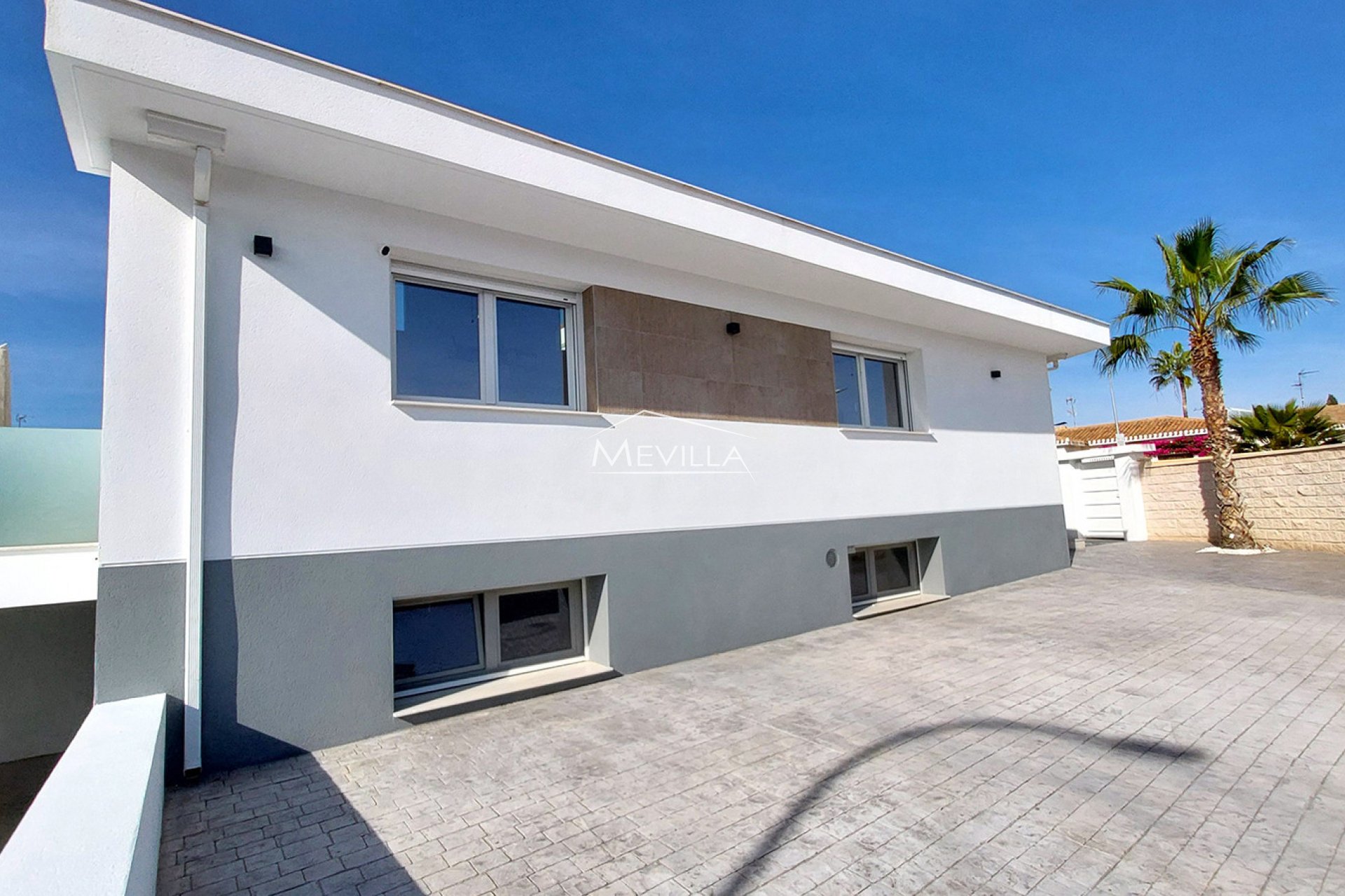 Resales - Villa - Orihuela Costa - Campoamor