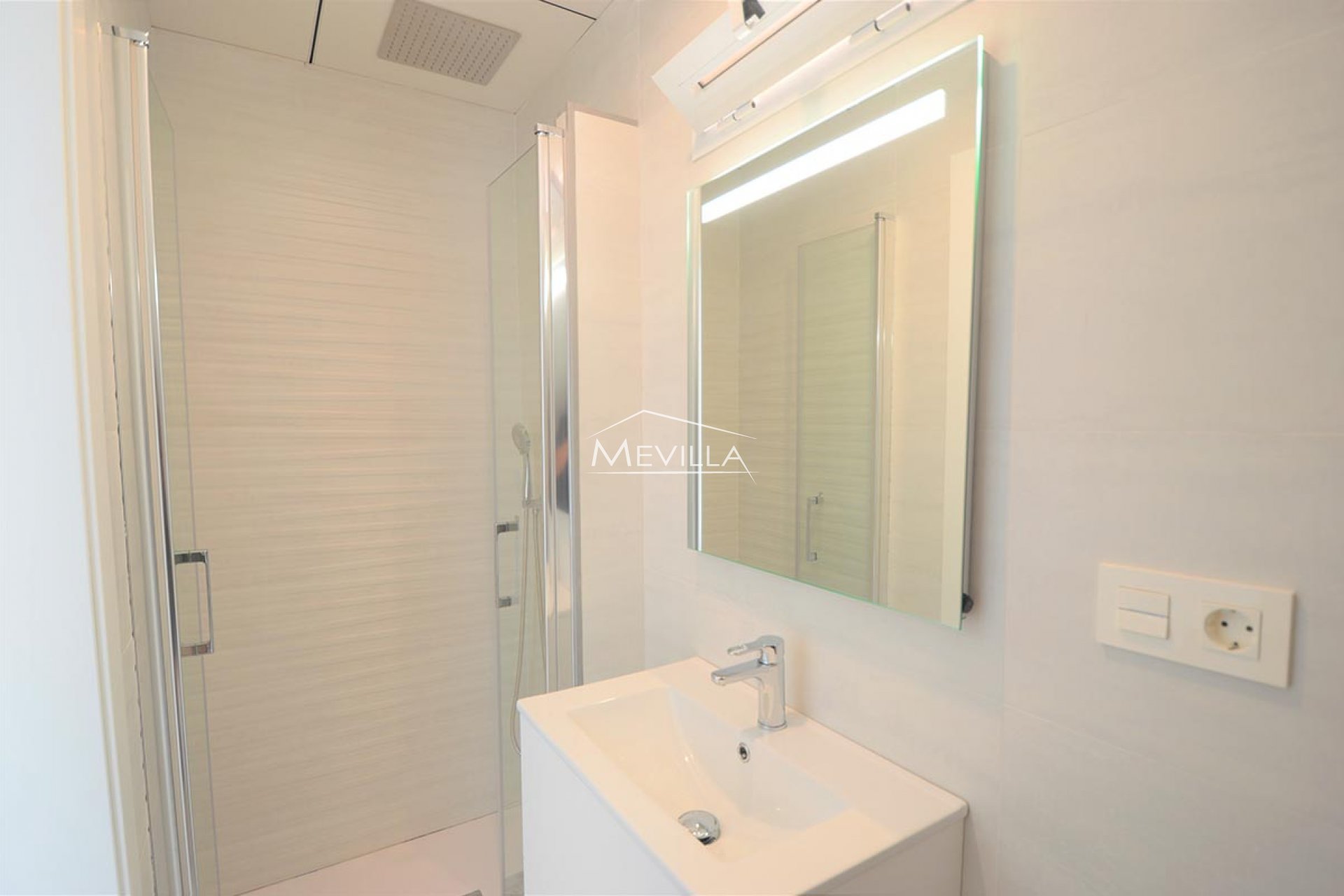 Resales - Villa - Orihuela Costa - La Zenia