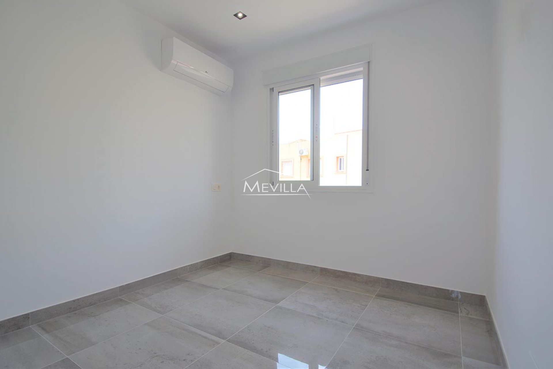Resales - Villa - Orihuela Costa - La Zenia