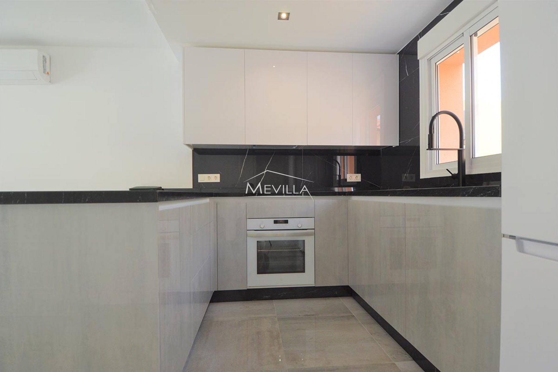 Resales - Villa - Orihuela Costa - La Zenia