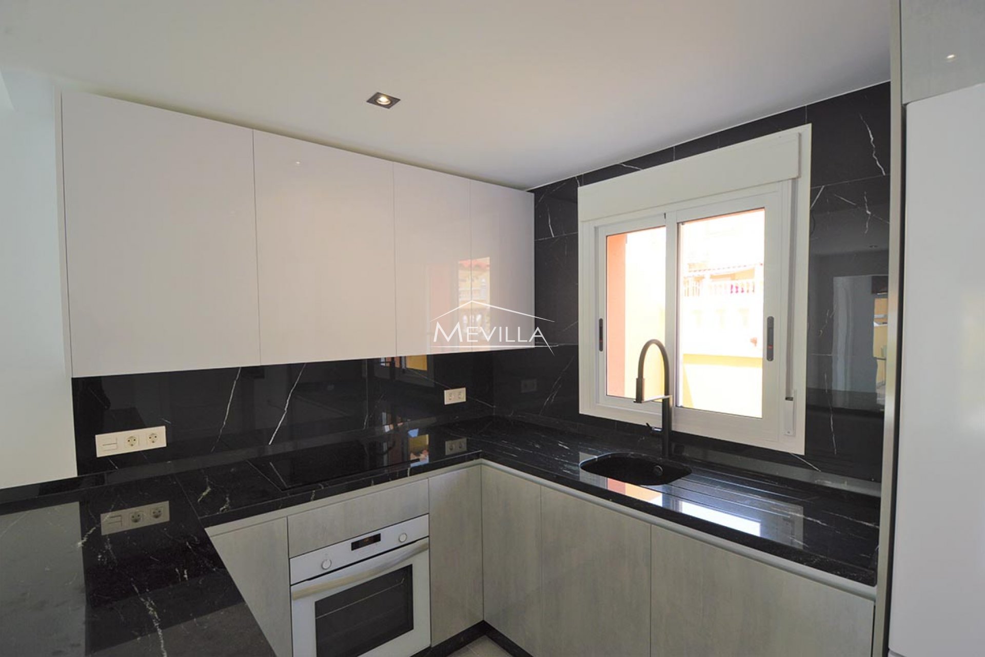 Resales - Villa - Orihuela Costa - La Zenia