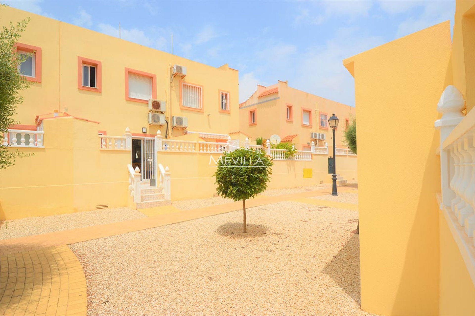 Resales - Villa - Orihuela Costa - La Zenia