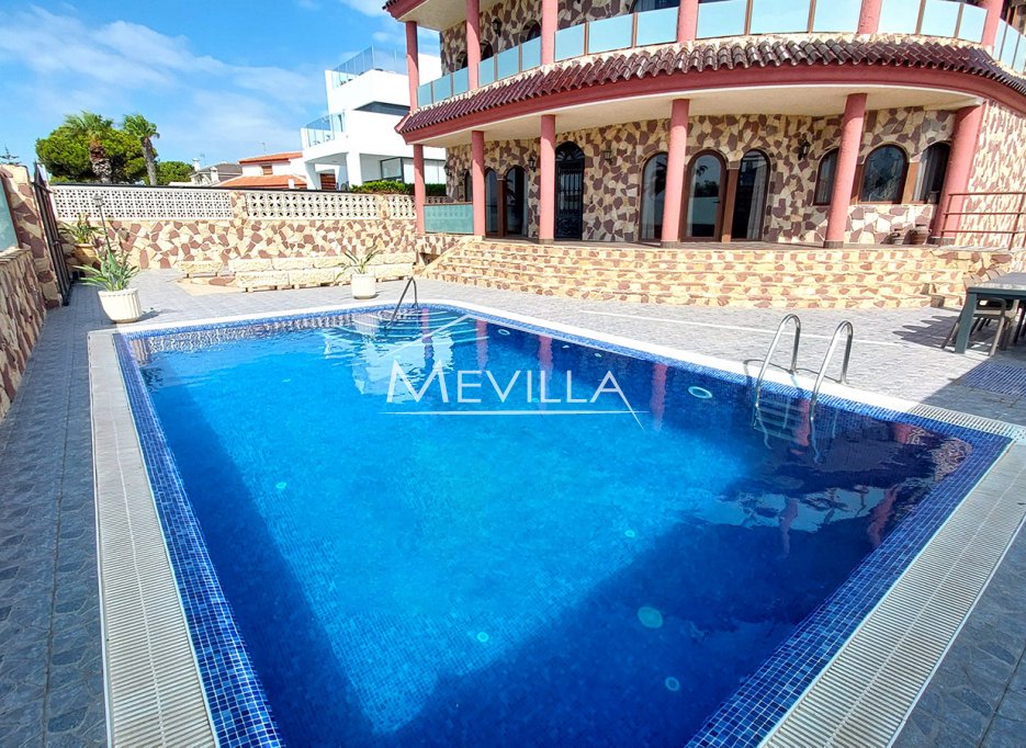 Resales - Villa - Orihuela Costa - La Zenia