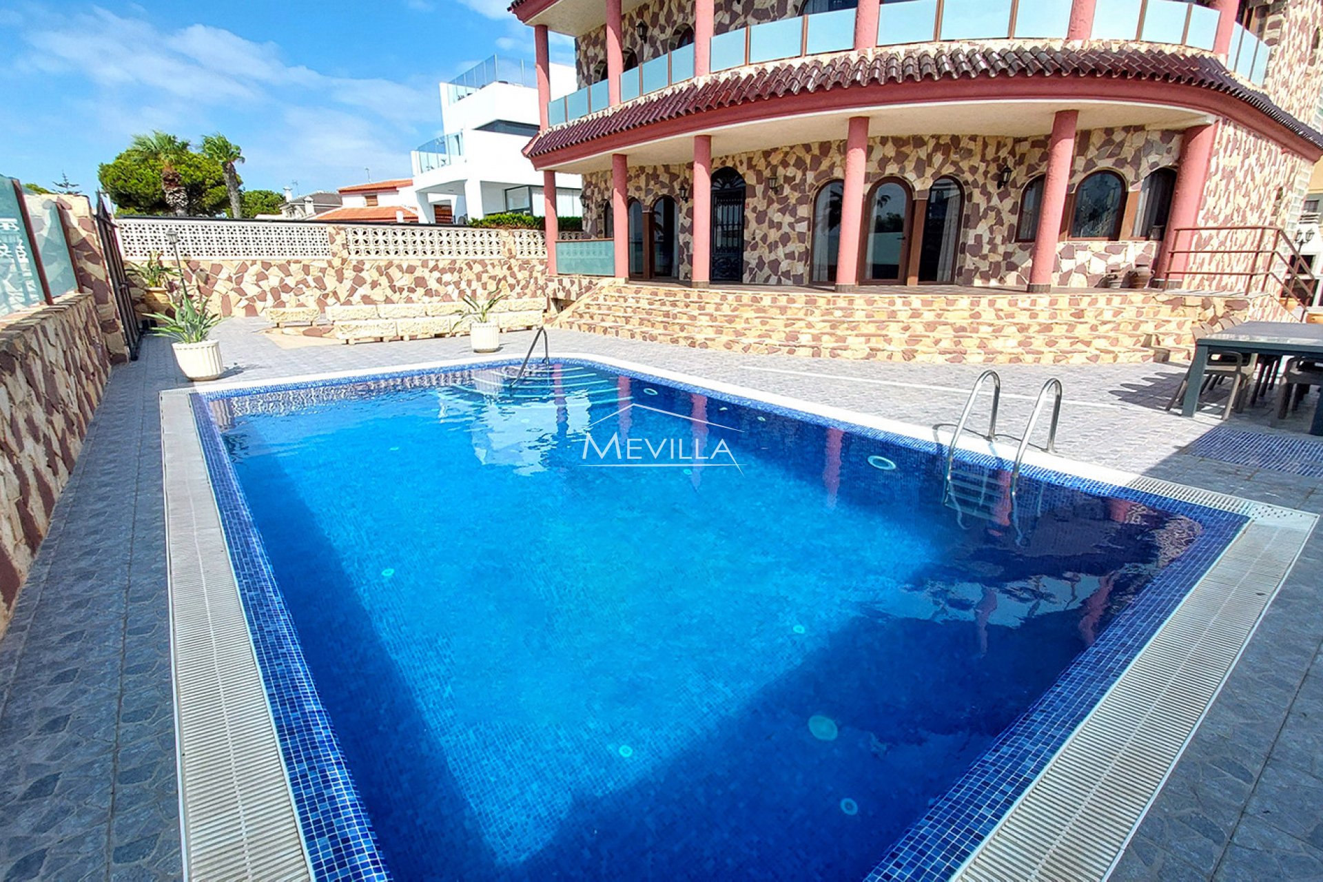 Resales - Villa - Orihuela Costa - La Zenia