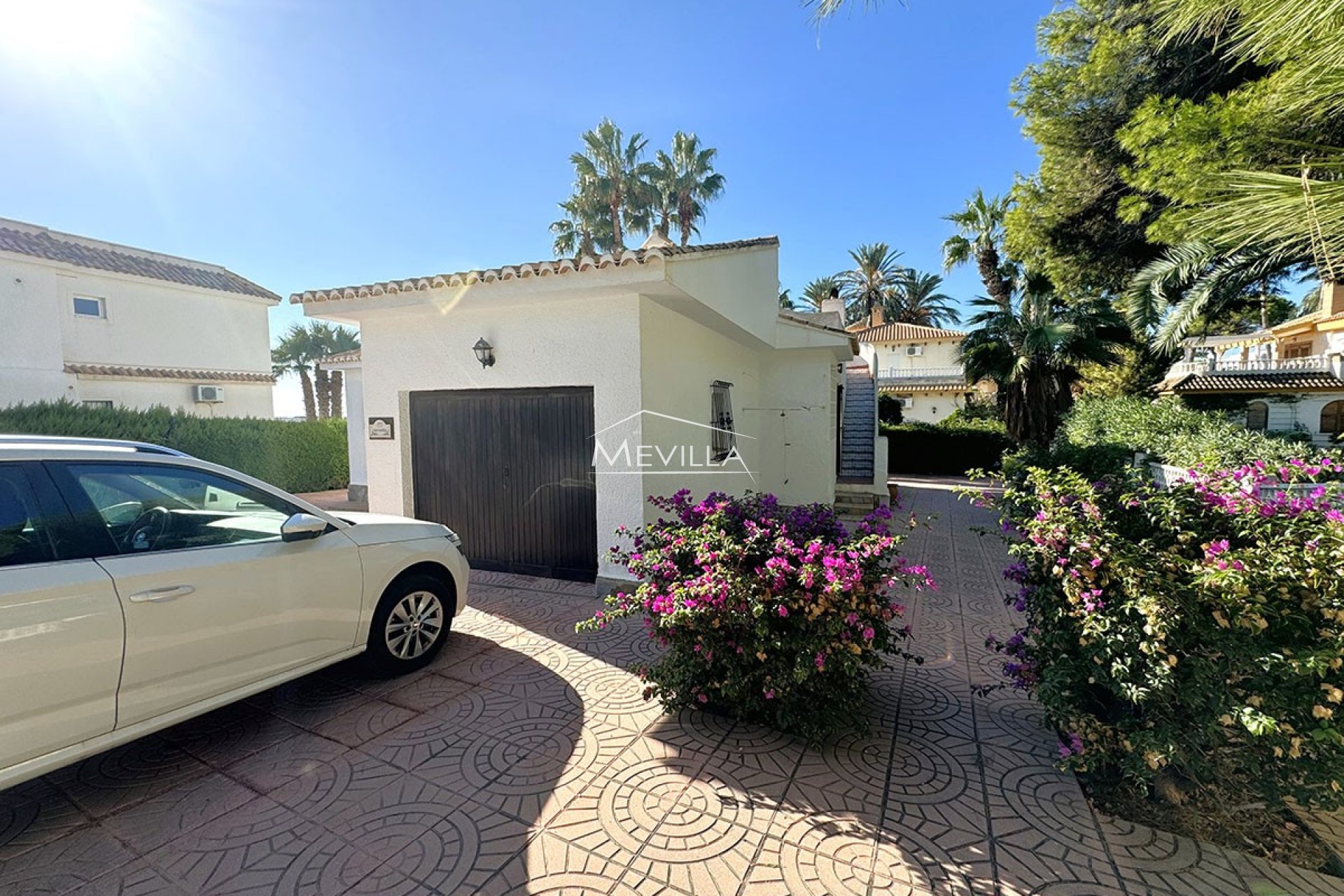 Resales - Villa - Orihuela Costa - La Zenia