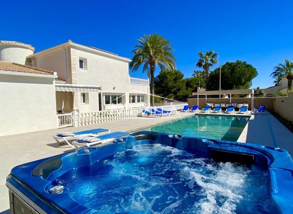 Resales - Villa - Orihuela Costa - La Zenia