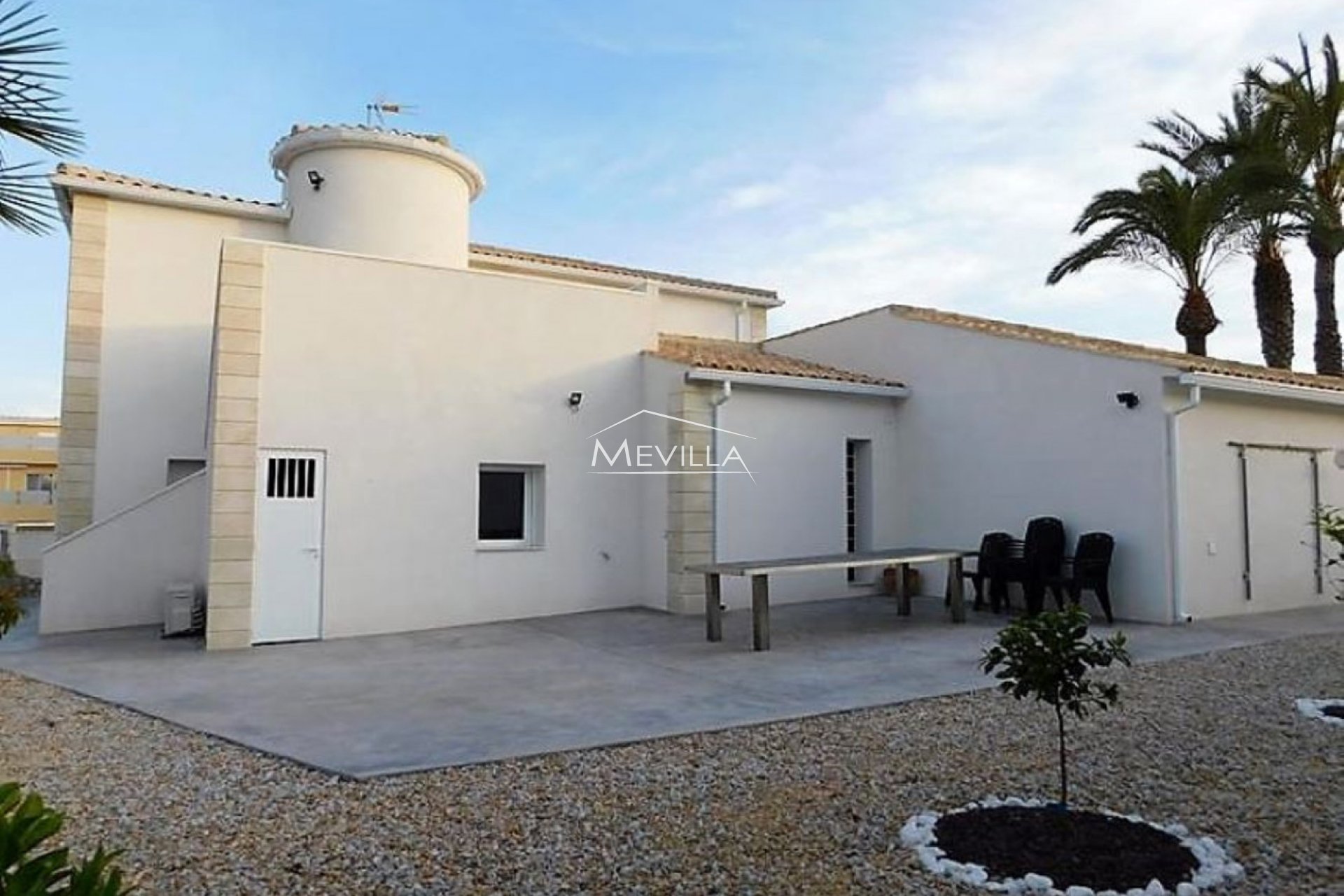 Resales - Villa - Orihuela Costa - La Zenia