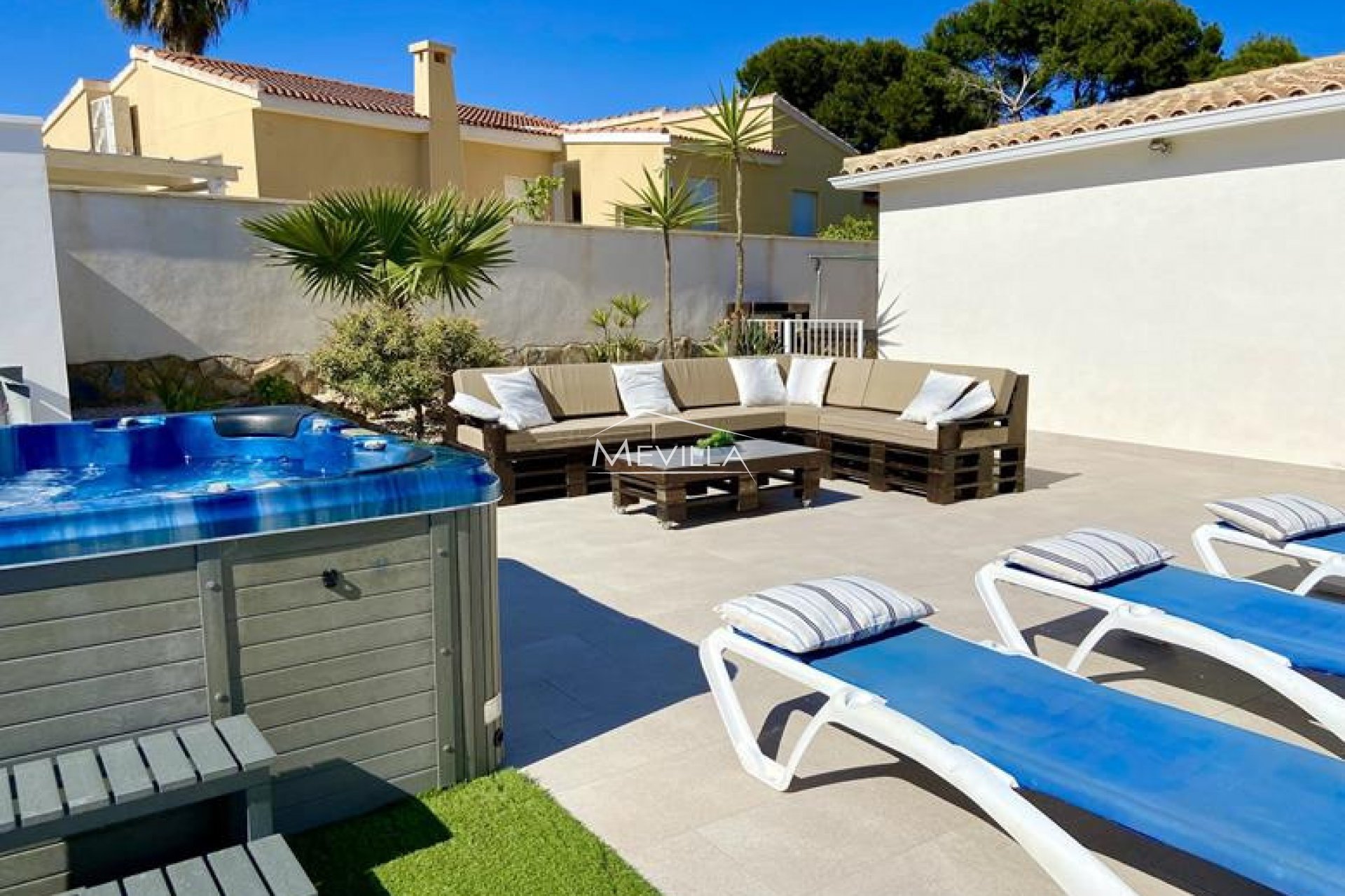 Resales - Villa - Orihuela Costa - La Zenia