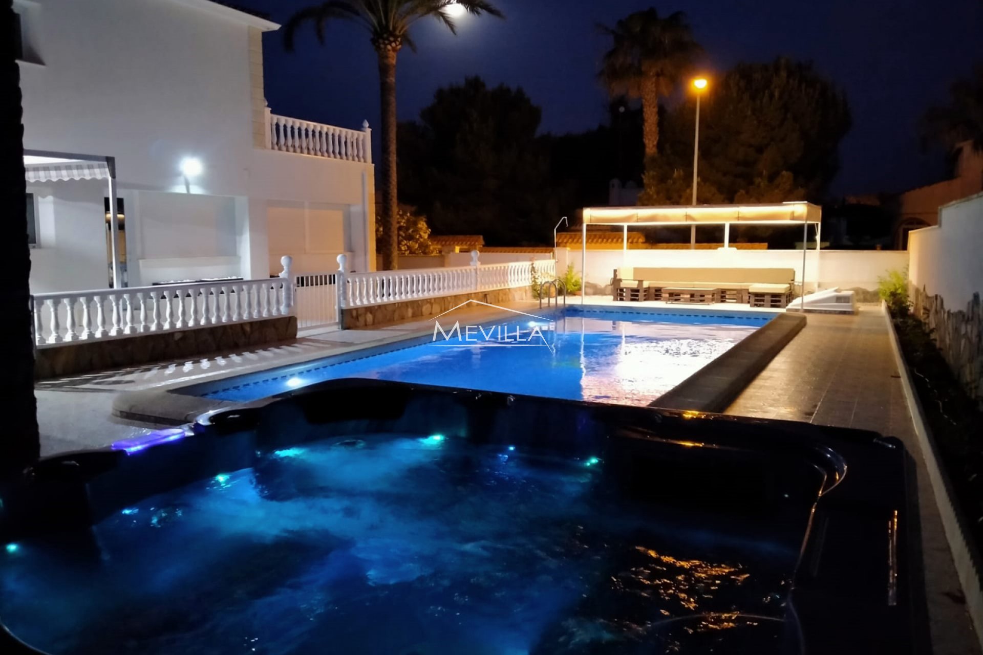Resales - Villa - Orihuela Costa - La Zenia