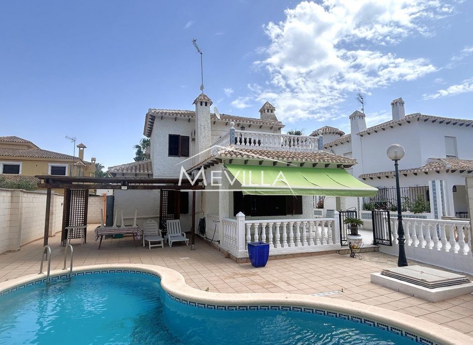 Resales - Villa - Orihuela Costa - La Zenia