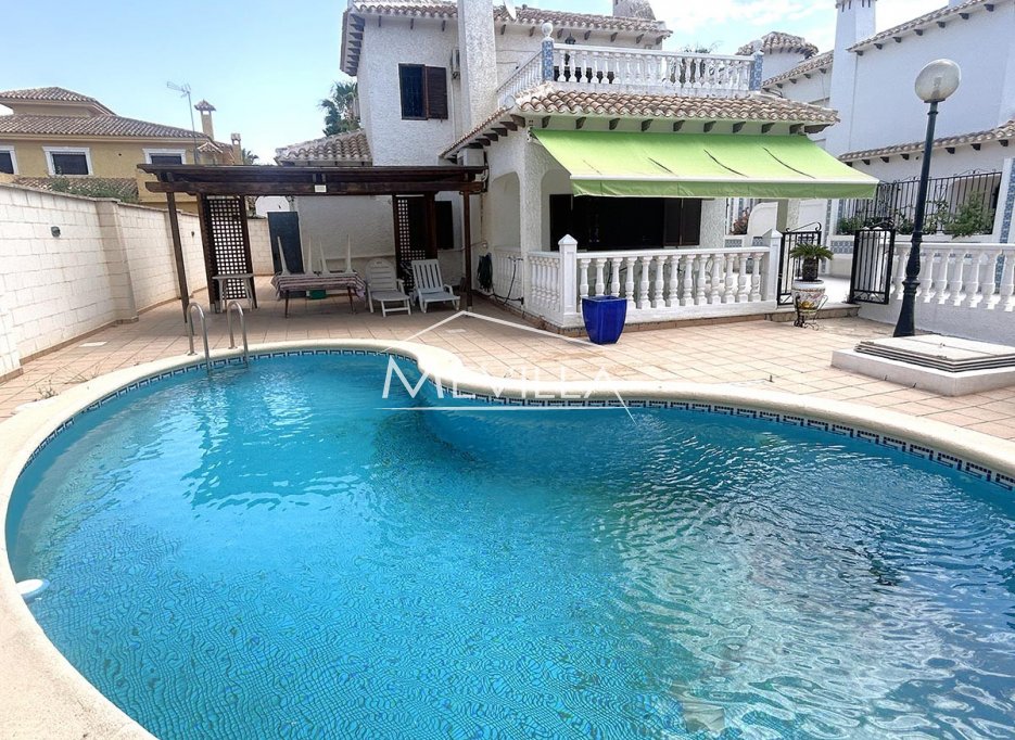 Resales - Villa - Orihuela Costa - La Zenia