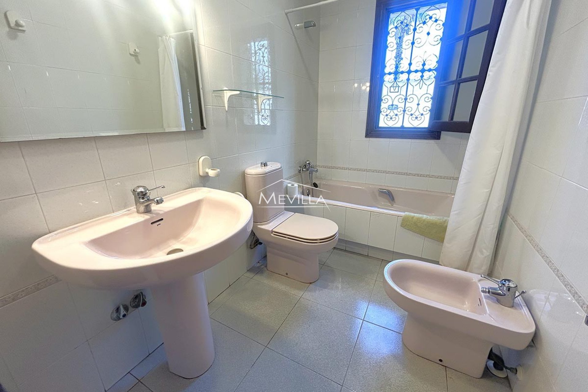 Resales - Villa - Orihuela Costa - La Zenia