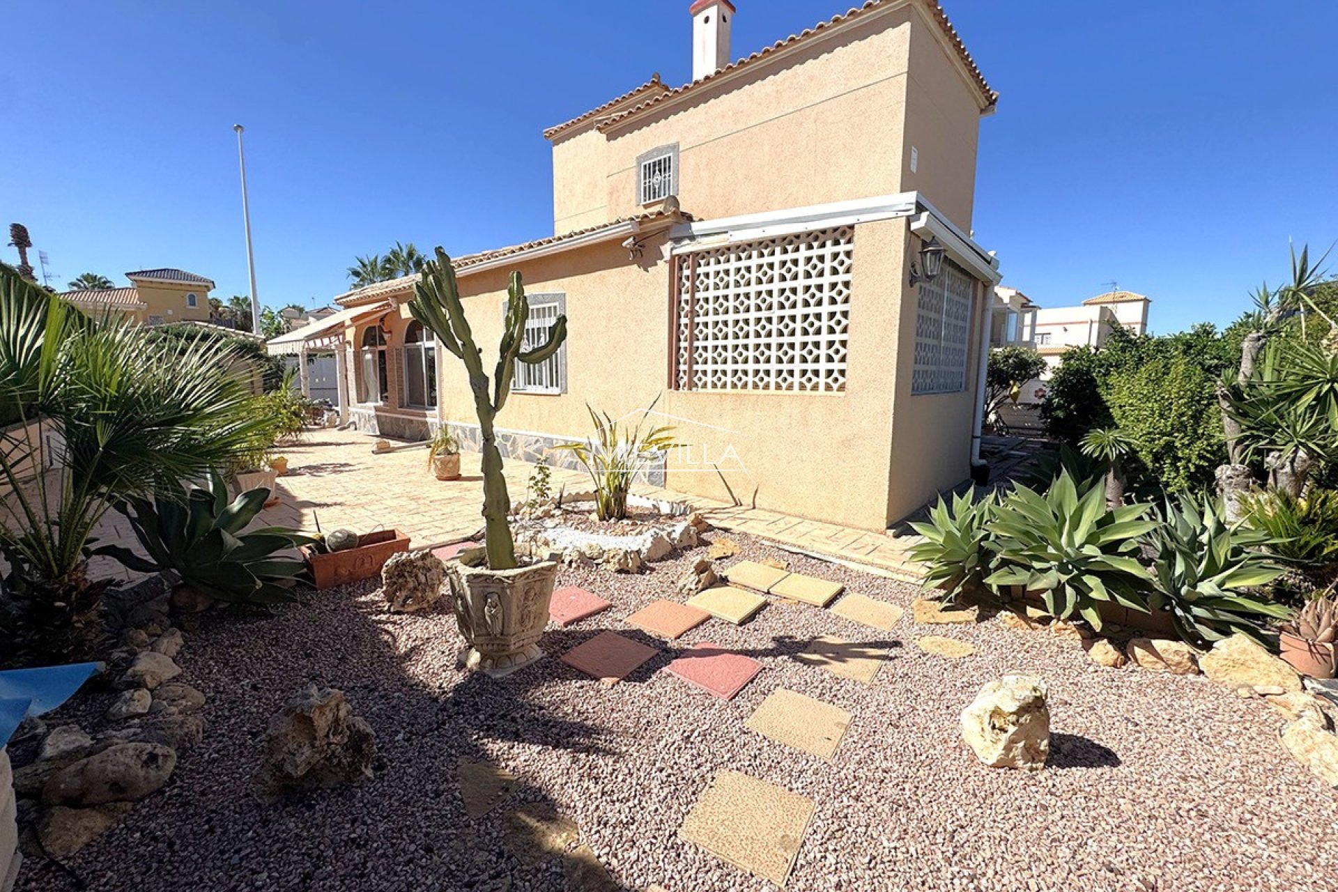 Resales - Villa - Orihuela Costa - La Zenia