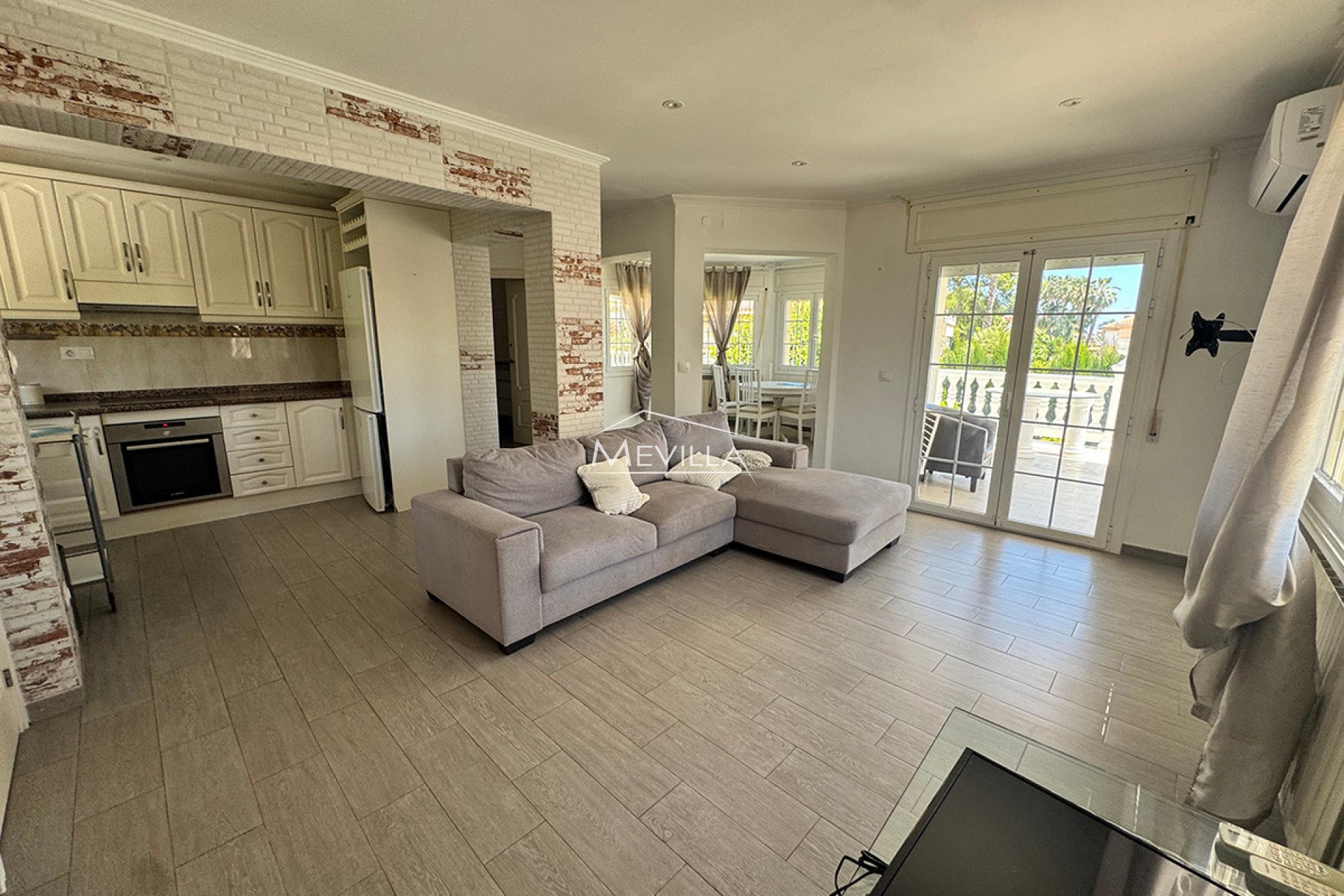 Resales - Villa - Orihuela Costa - La Zenia