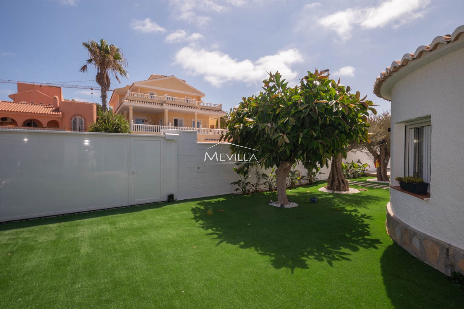 Resales - Villa - Orihuela Costa - La Zenia