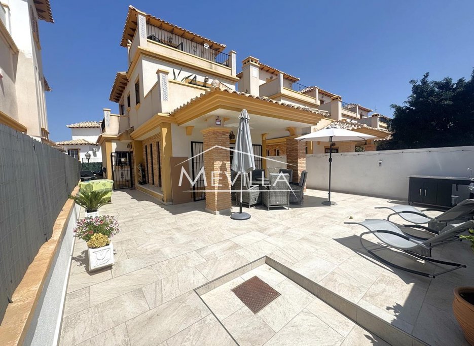 Resales - Villa - Orihuela Costa - Lomas de Cabo Roig