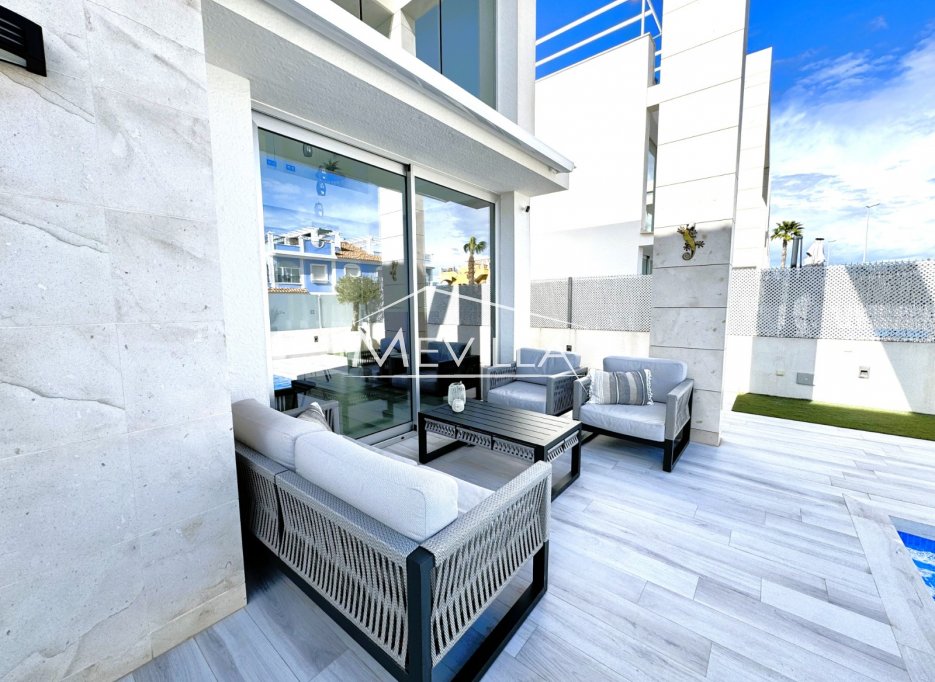 Resales - Villa - Orihuela Costa - Lomas de Cabo Roig