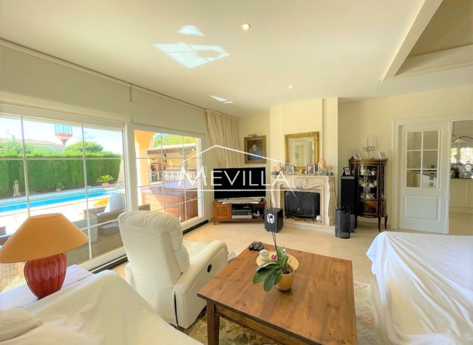 Resales - Villa - Orihuela Costa - Playa Flamenca
