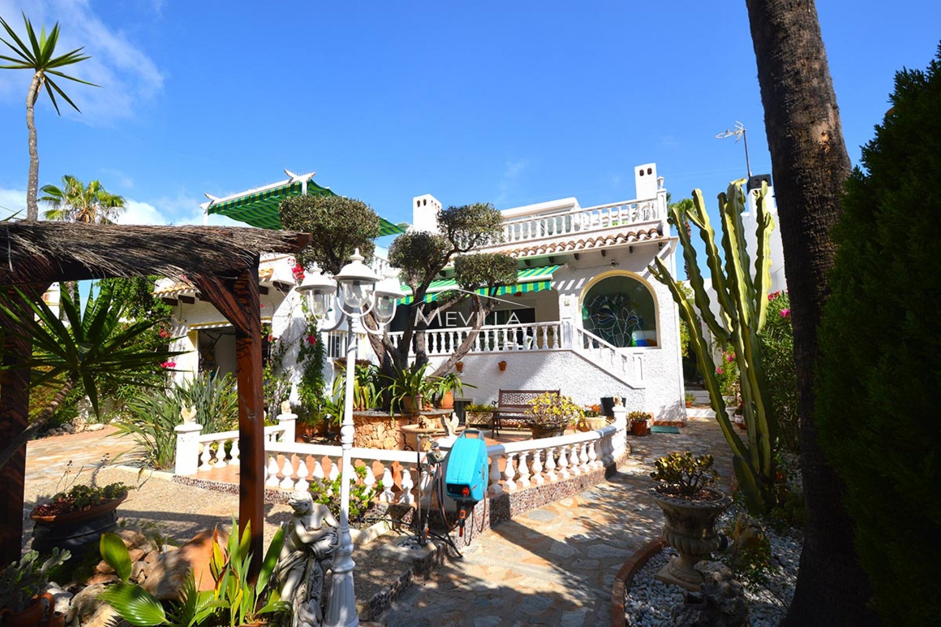 Resales - Villa - Orihuela Costa - Playa Flamenca