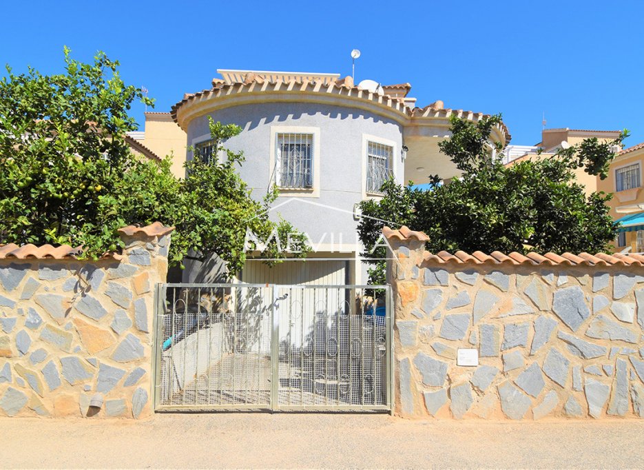 Resales - Villa - Orihuela Costa - Playa Flamenca