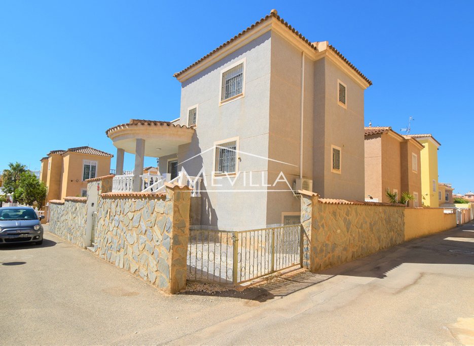 Resales - Villa - Orihuela Costa - Playa Flamenca