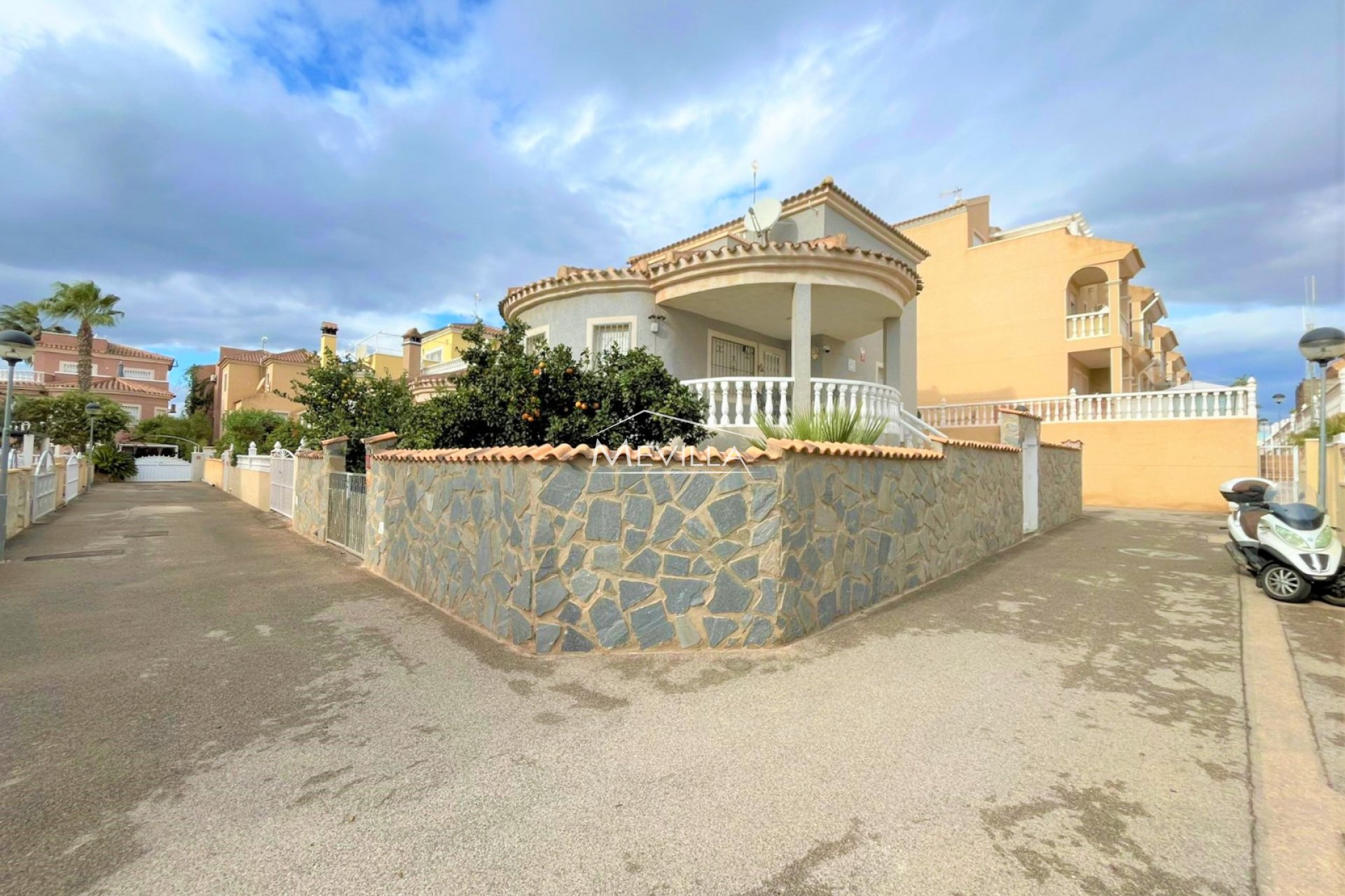 Resales - Villa - Orihuela Costa - Playa Flamenca