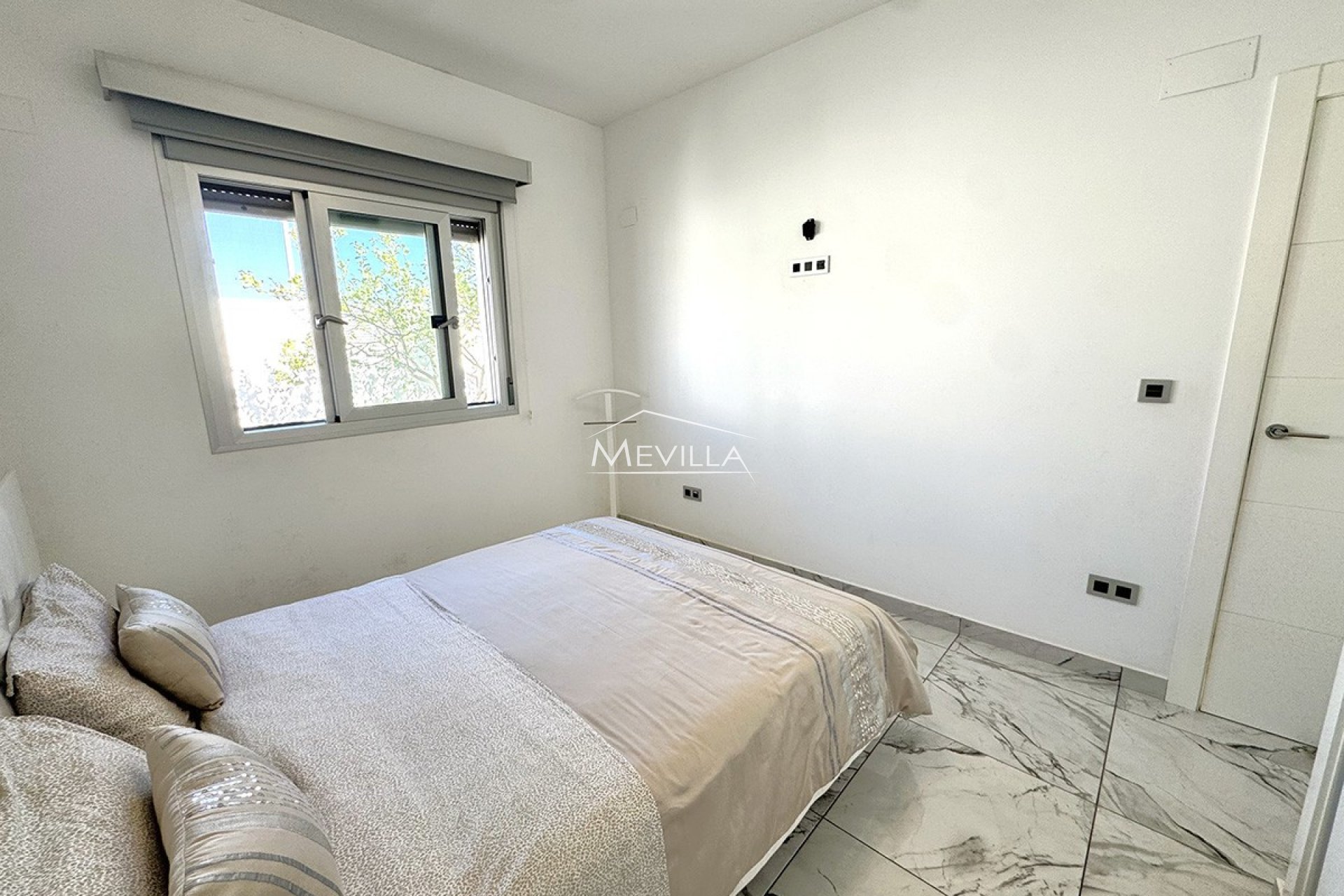 Resales - Villa - Pilar de la Horadada