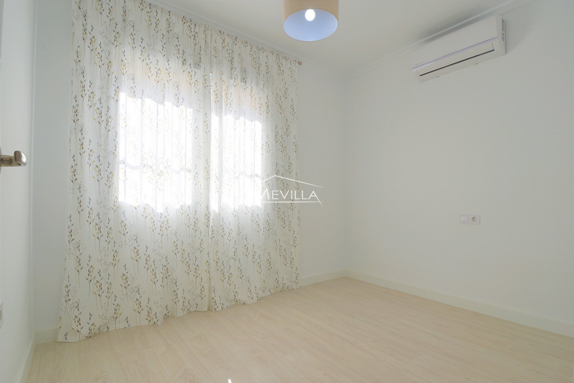 Resales - Villa - Torrevieja - Los Altos