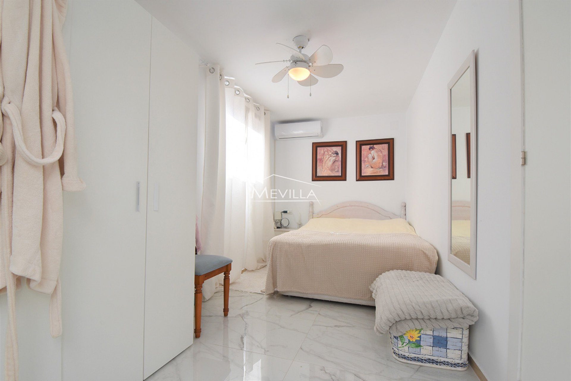 Resales - Villa - Torrevieja