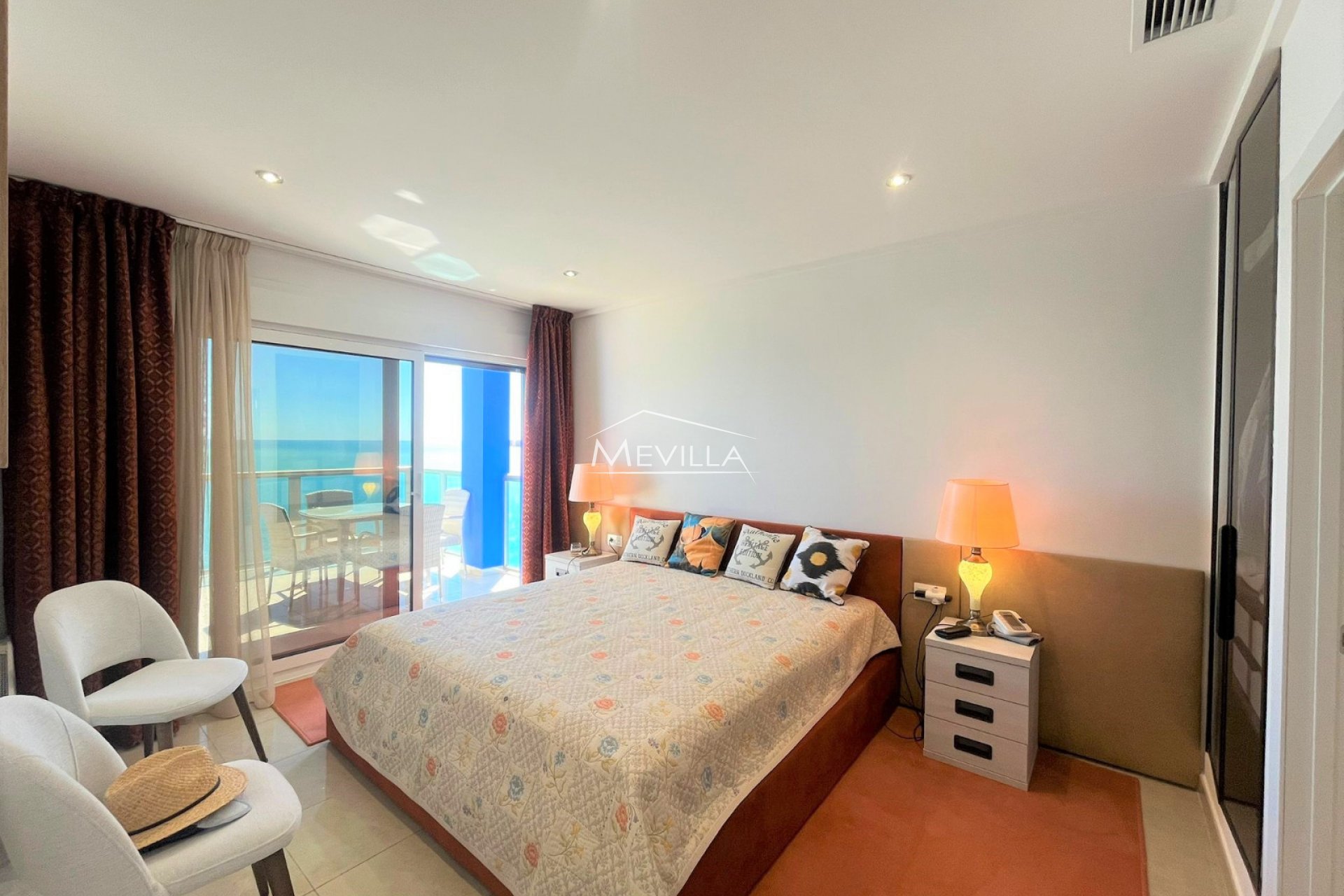 Reventas - Apartamento - La Manga