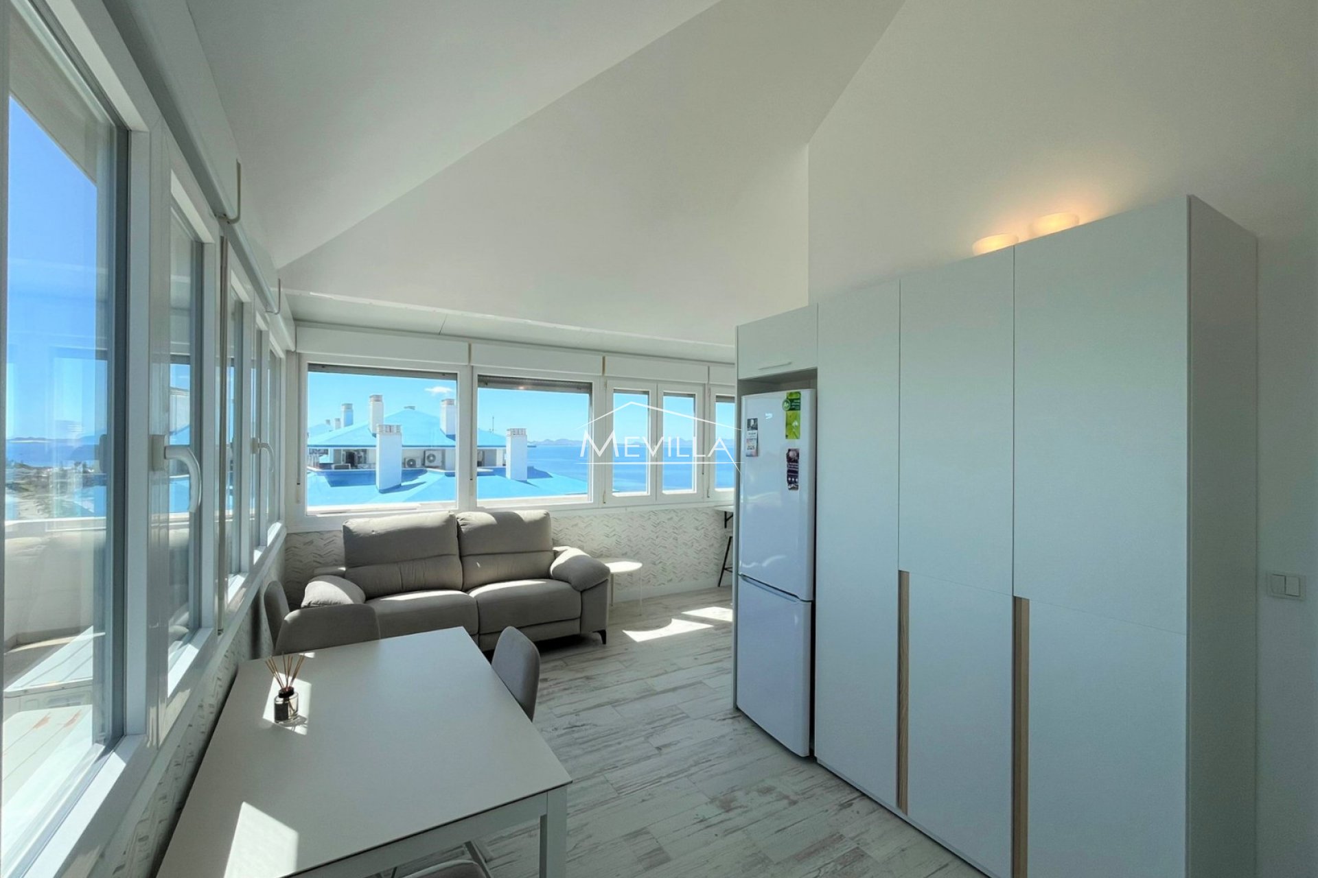 Reventas - Apartamento - La Manga