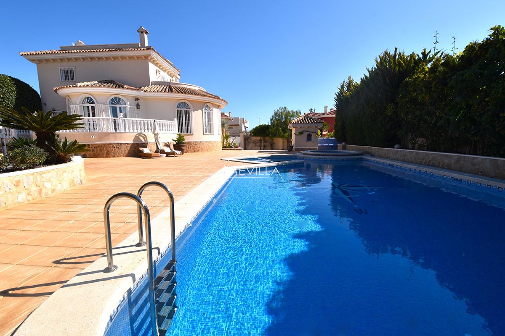 Reventas - Chalet / Villa - Guardamar / Ciudad Quesada / La Marina - Ciudad Quesada