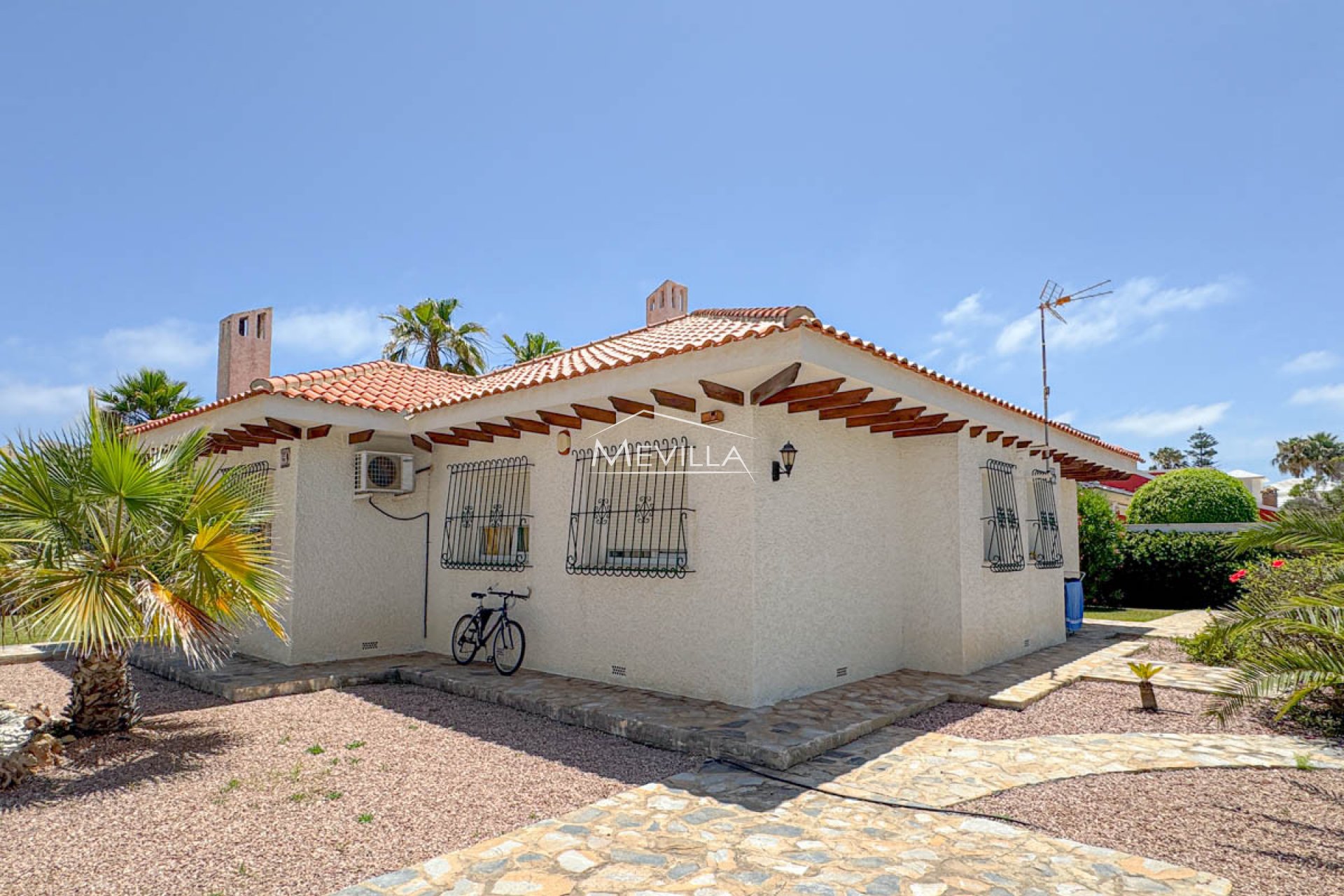 Reventas - Chalet / Villa - Orihuela Costa - Cabo Roig