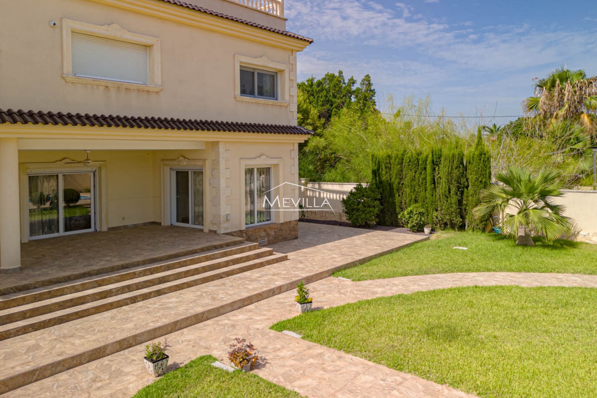 Reventas - Chalet / Villa - Orihuela Costa - Cabo Roig
