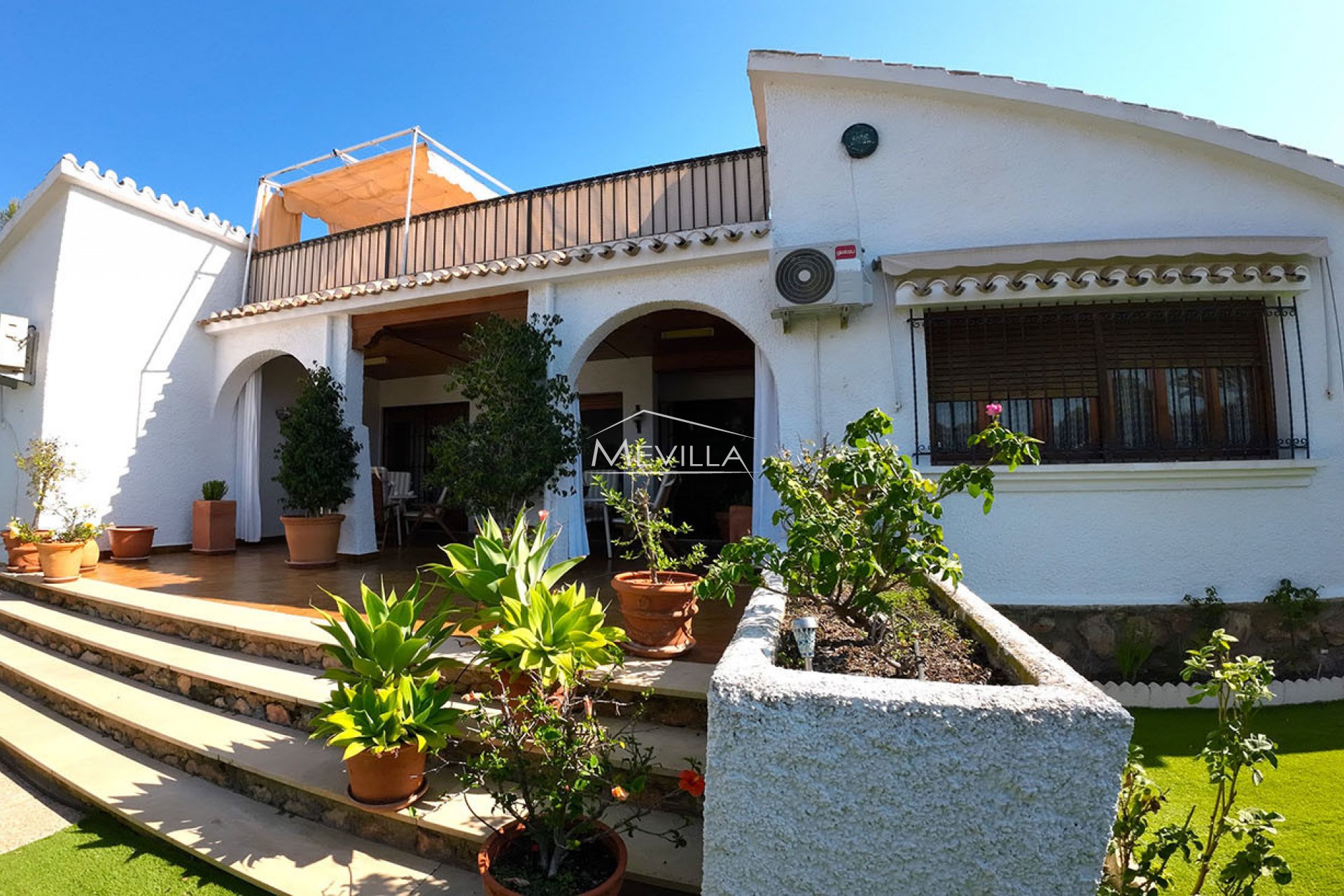 Reventas - Chalet / Villa - Orihuela Costa - Campoamor