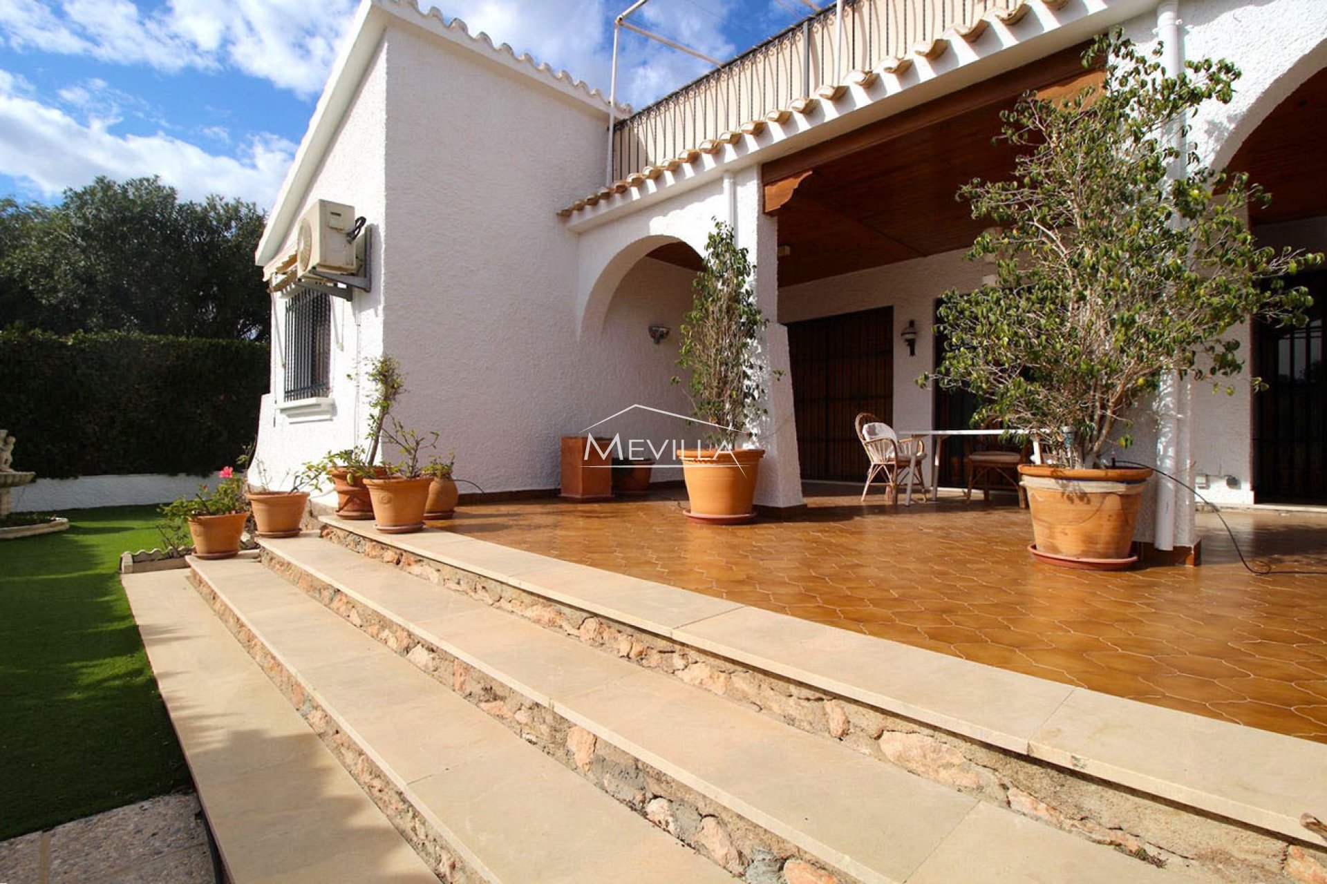 Reventas - Chalet / Villa - Orihuela Costa - Campoamor