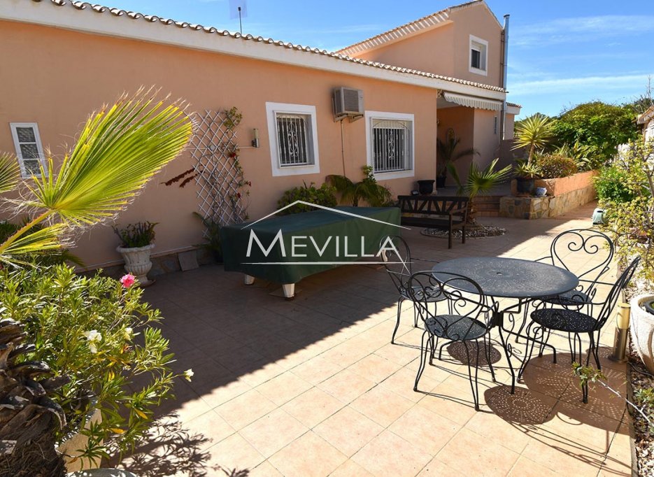 Reventas - Chalet / Villa - Orihuela Costa - Campoamor