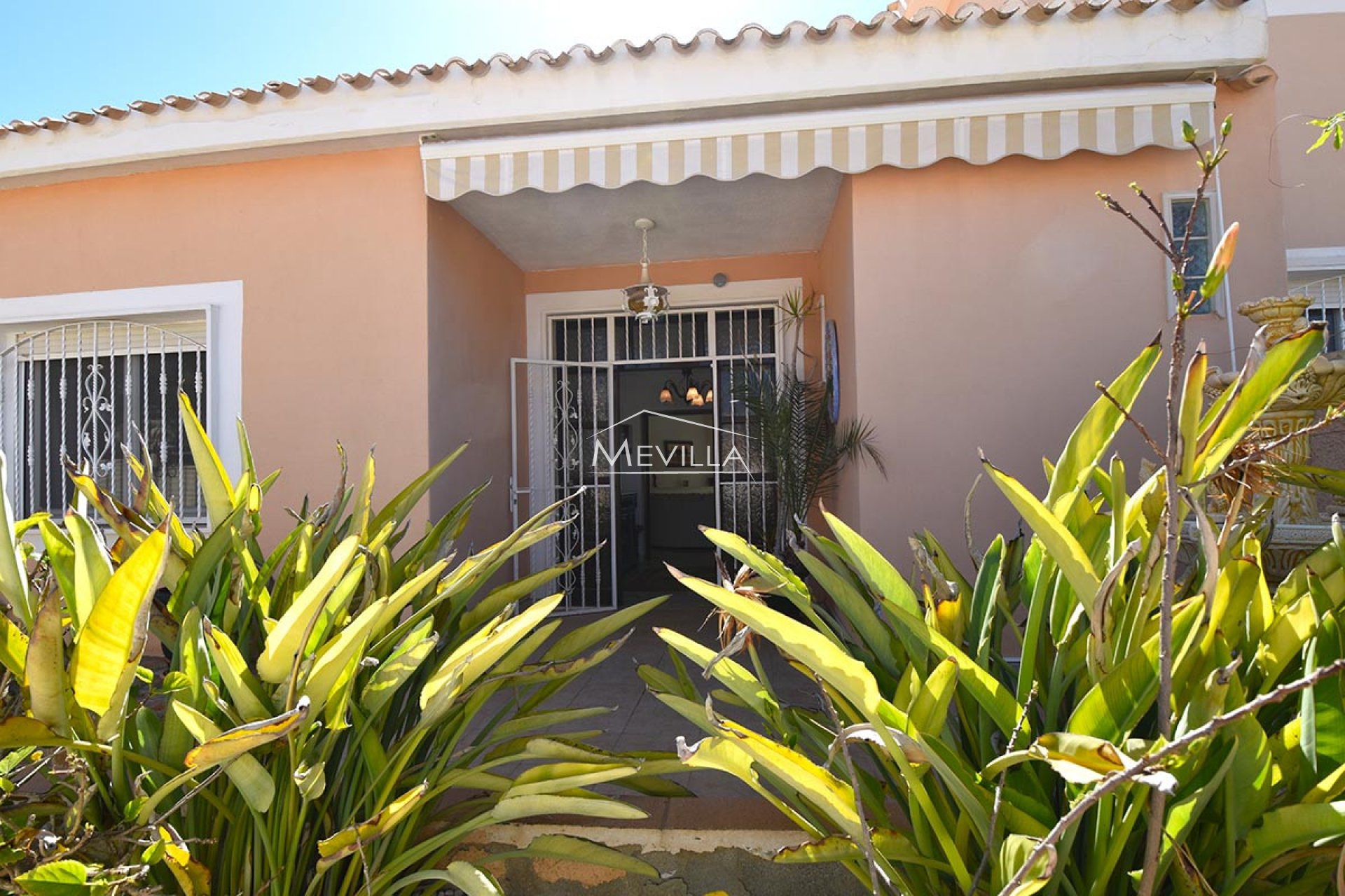 Reventas - Chalet / Villa - Orihuela Costa - Campoamor