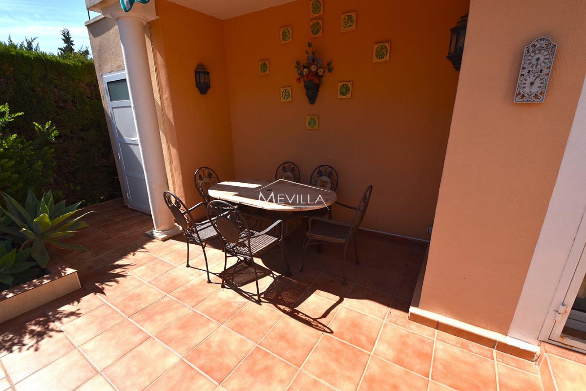 Reventas - Chalet / Villa - Orihuela Costa - Campoamor