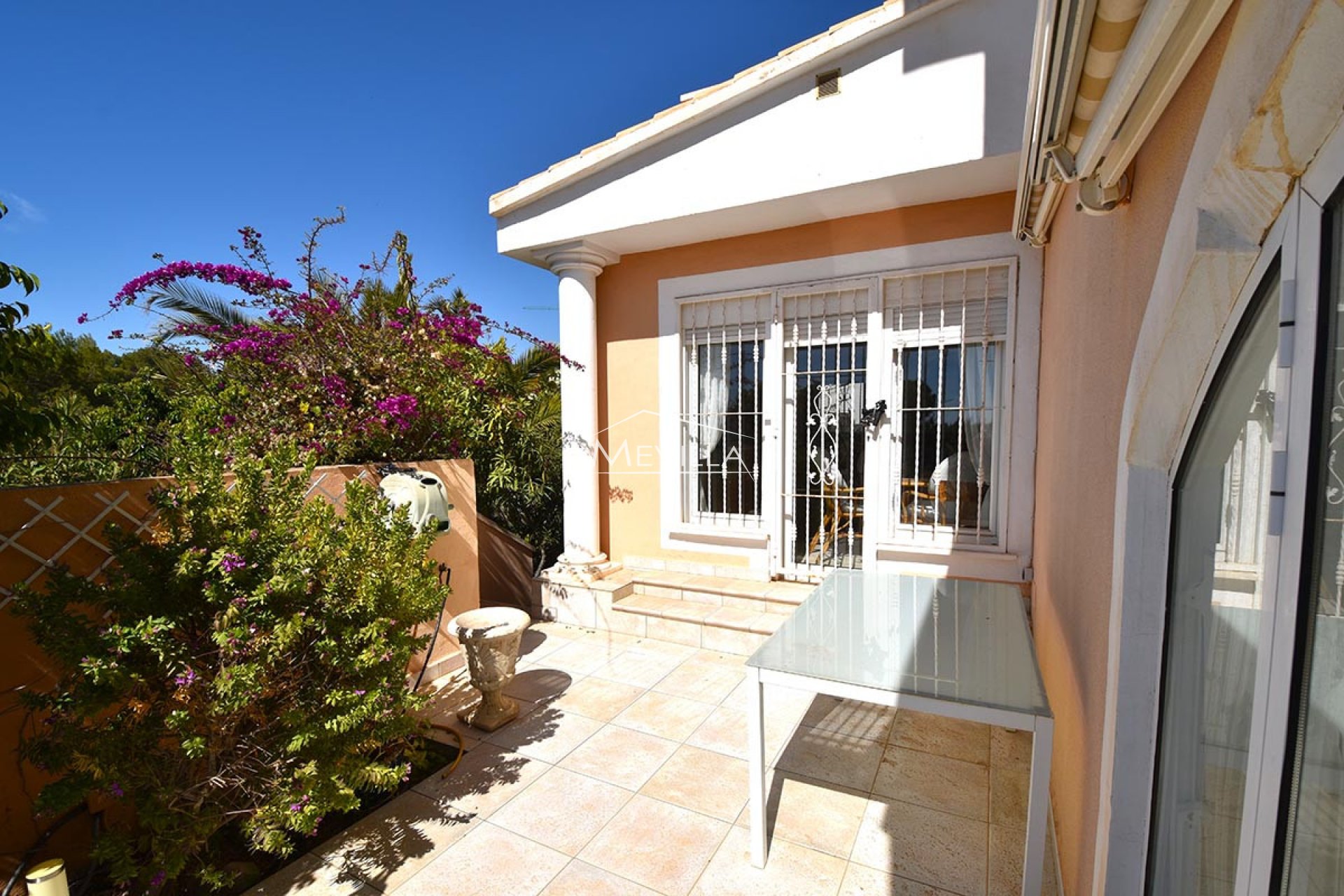 Reventas - Chalet / Villa - Orihuela Costa - Campoamor