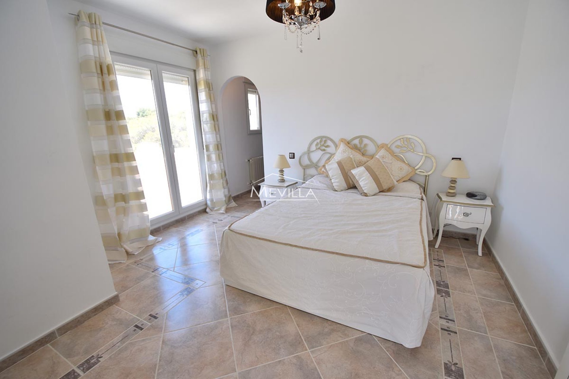 Reventas - Chalet / Villa - Orihuela Costa - Campoamor