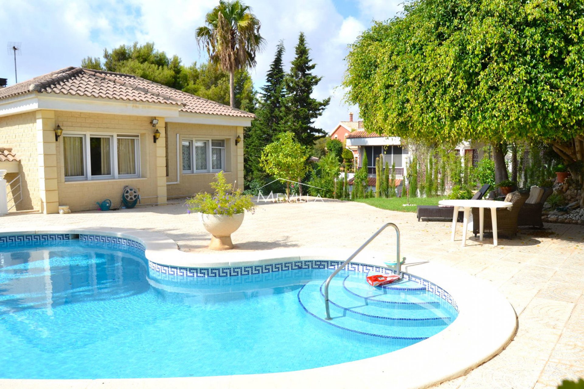 Reventas - Chalet / Villa - Orihuela Costa - Campoamor